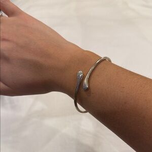 Elegant Silver Teardrop Bangle Bracelet